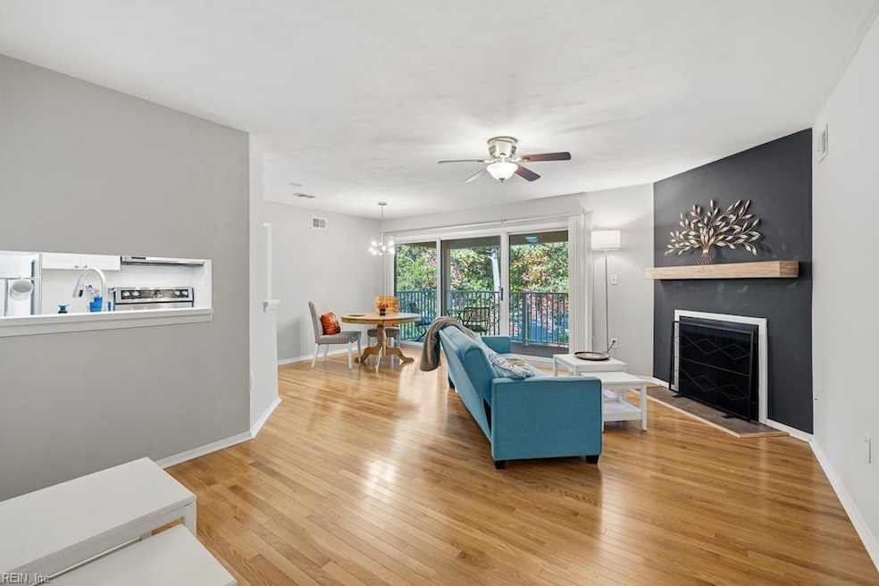 1001 Autumn Woods Ln unit 111, Virginia Beach, VA 23454 - photo 1