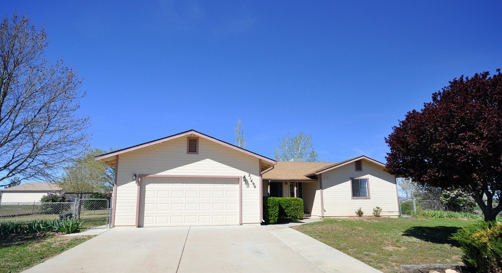 21490 N Shotgun Ridge Rd, Paulden, AZ 86334 - photo 1