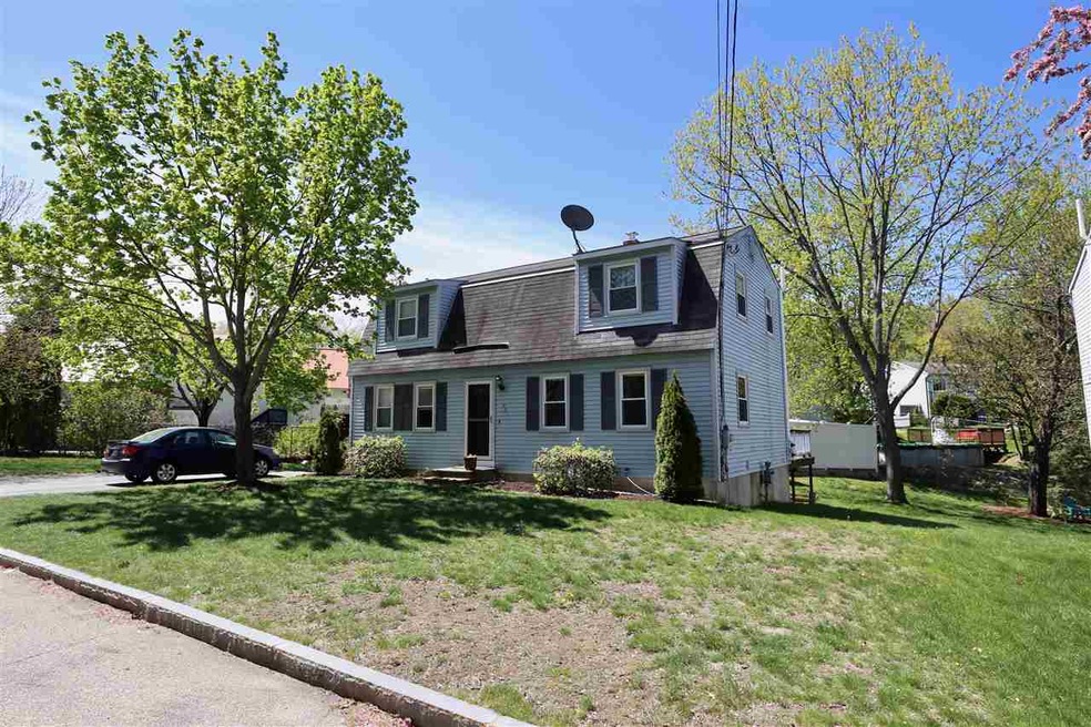 445 Blevens Dr, Manchester, NH 03104 - photo 1