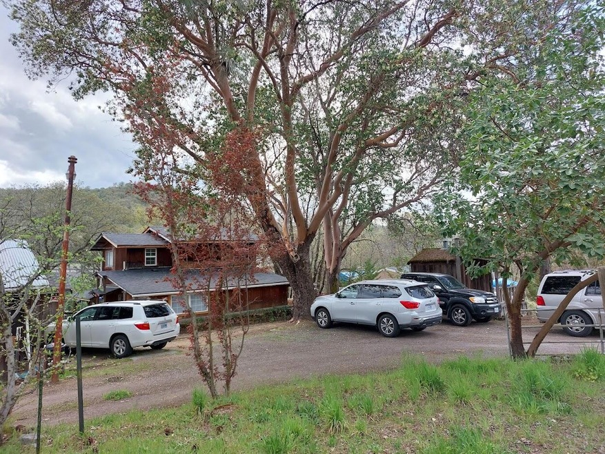 10101 Blackwell Rd, Central Point, OR 97502 - photo 1