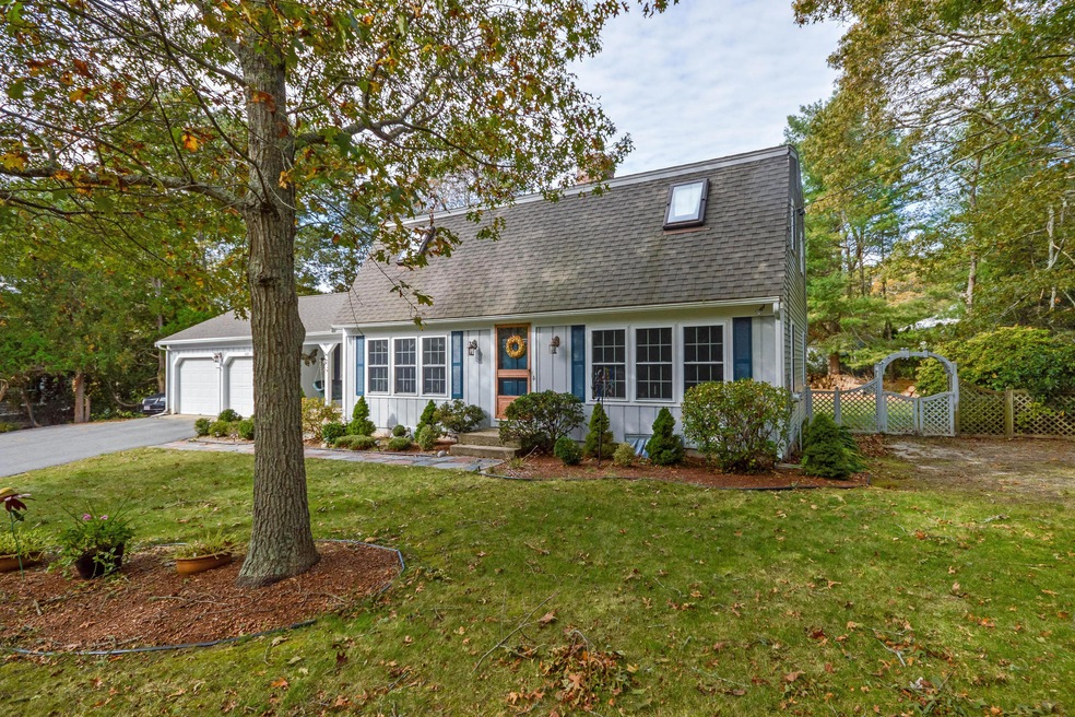 002-Front_View-5018419-medium