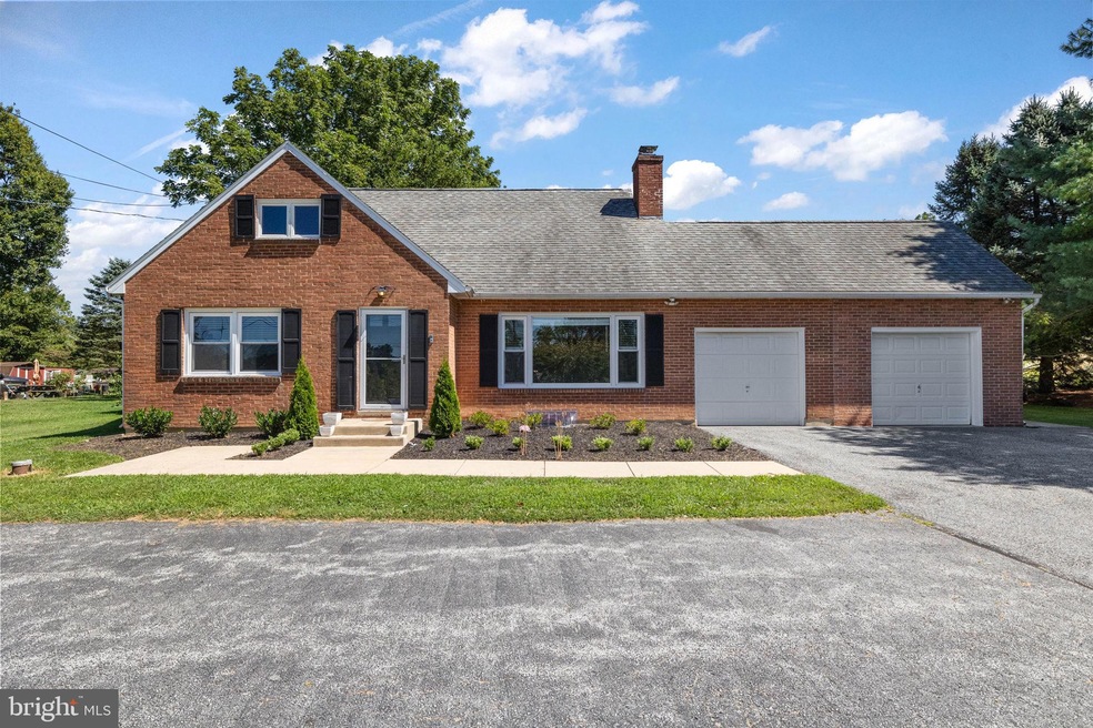 812 Wollaston Rd, Kennett Square, PA 19348 - photo 1