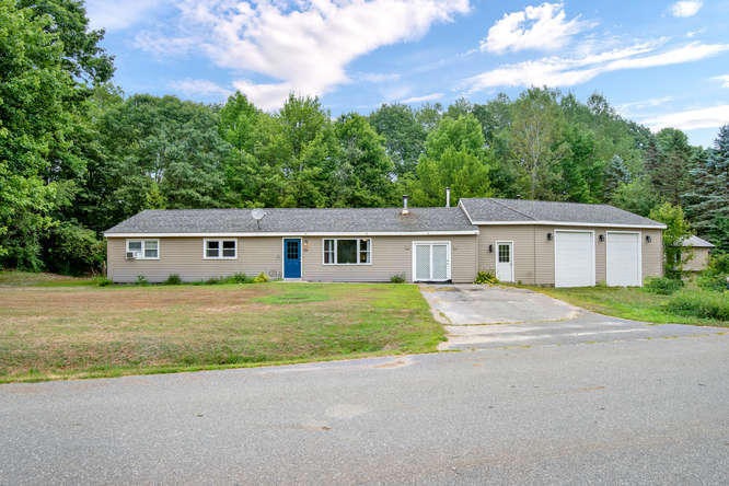 26 Daniel St Gorham ME 04038-small-001-0