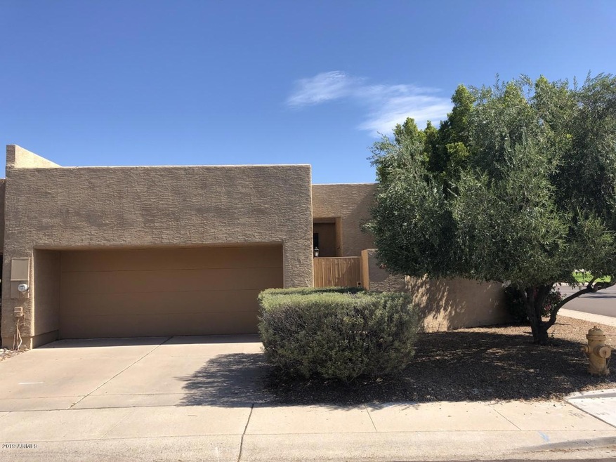 11134 E Yucca St Front