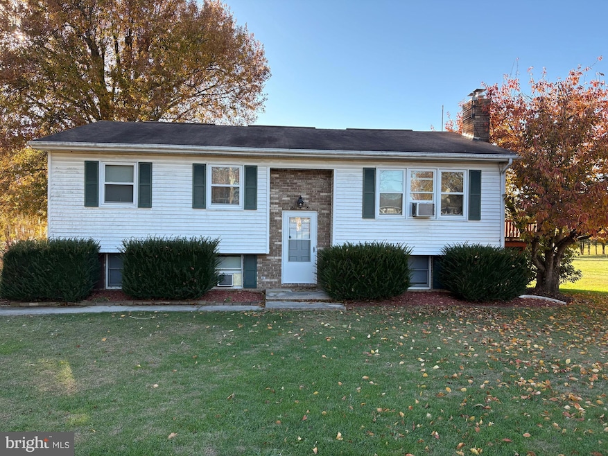 437 Ridge Rd, Gettysburg, PA 17325 - photo 1