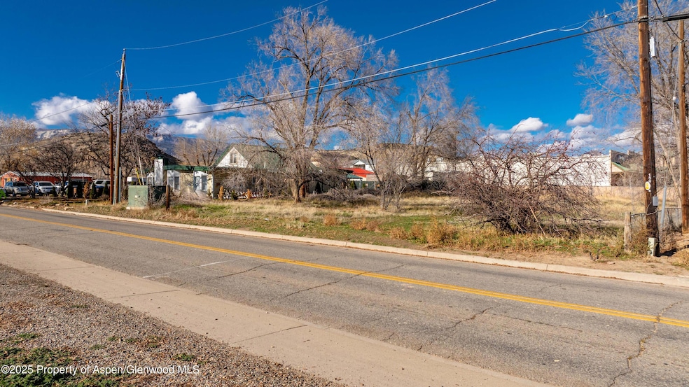 214 W 16th St, Rifle, CO 81650 - photo 1