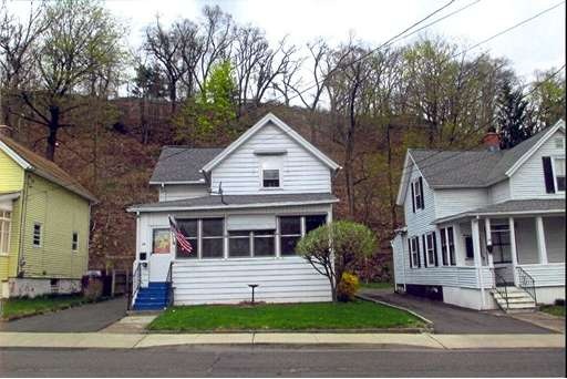 35 Temple St, Holyoke, MA 01040 - photo 1