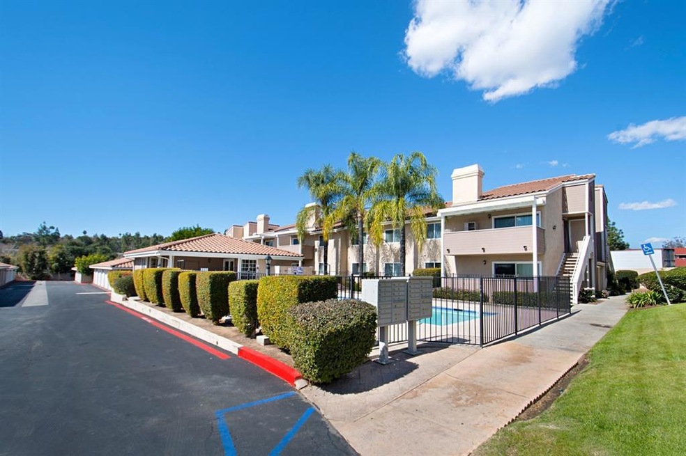 1075 N Escondido Blvd unit 208, Escondido, CA 92026 - photo 1