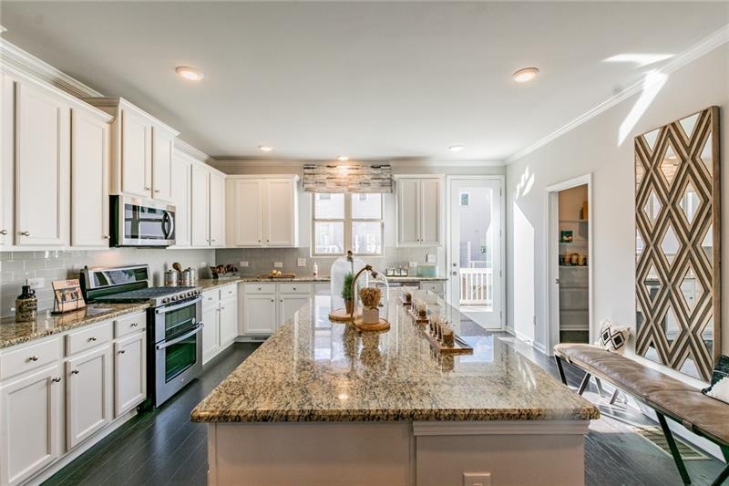 2560 Cherry Birch Ln unit 57, Doraville, GA 30360 - photo 1