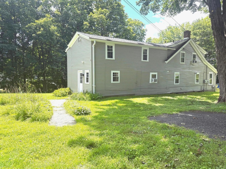 226 Main St N unit 2, Woodbury, CT 06798 - photo 1