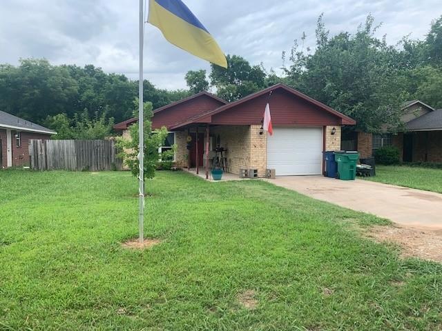 607 Houston St, Pottsboro, TX 75076 - photo 1