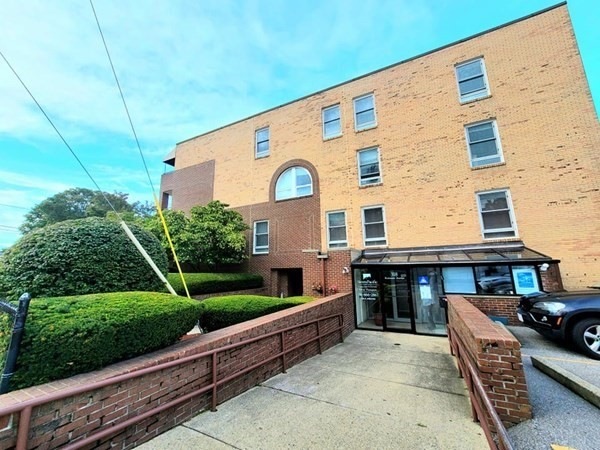 314 Riverside Ave unit 208, Medford, MA 02155 - photo 1
