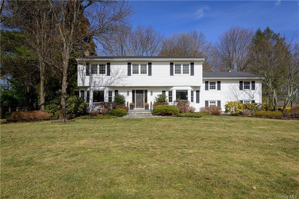 14 Woodcrest Dr, Armonk, NY 10504 - photo 1