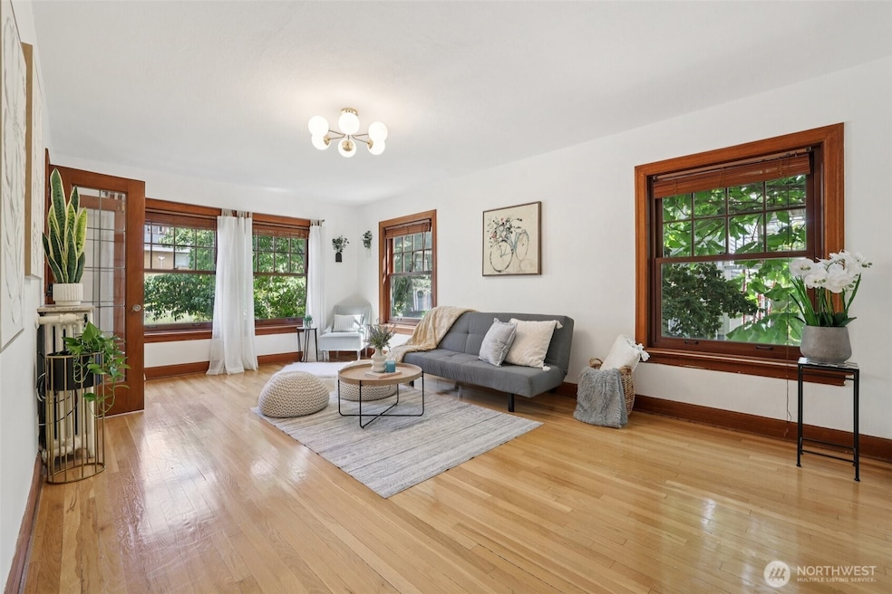 408 Bellevue Ave E unit 206, Seattle, WA 98102 - photo 1