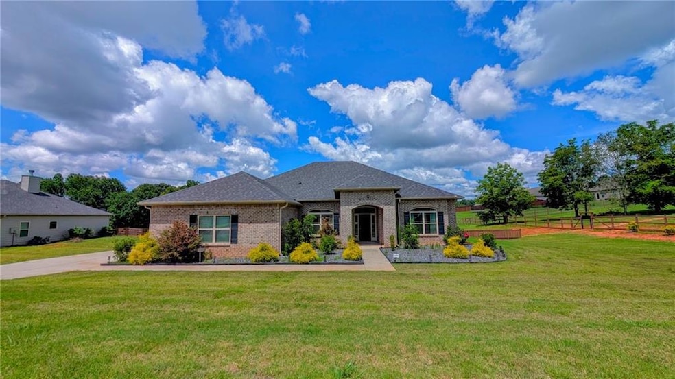 6055 Creekside View Ln, Clermont, GA 30527 - photo 1