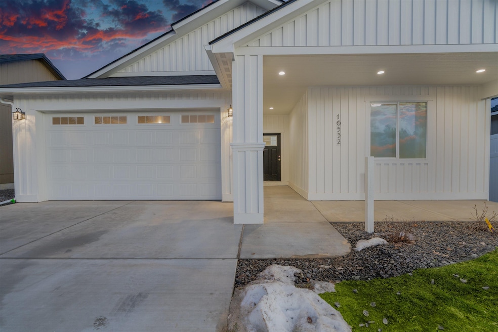 16532 N Columbus Dr, Spokane, WA 99208 - photo 1