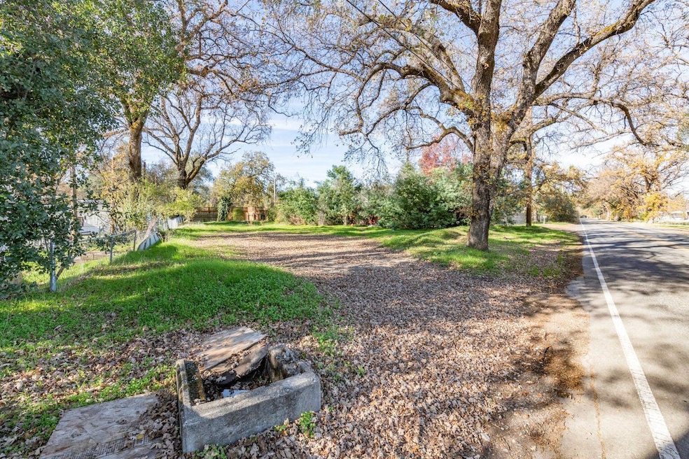 5750 Cedars Rd, Redding, CA 96001 - photo 1