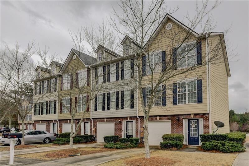 Premium END UNIT Townhouse