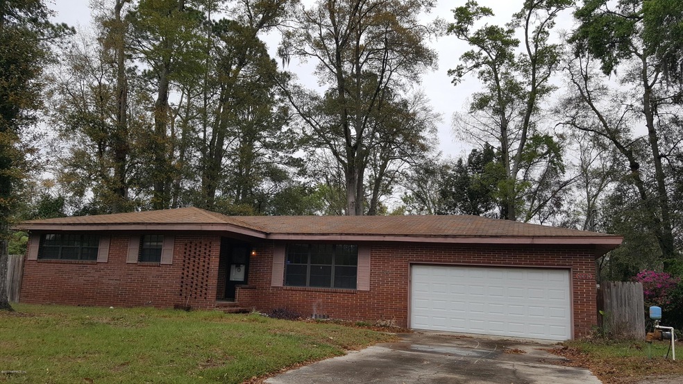 5919 Dianwood Dr, Jacksonville, FL 32210 - photo 1