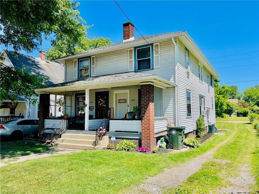 FULLY OCCUPIED DUPLEX MINUTES FROM EVERYTHING! NEA