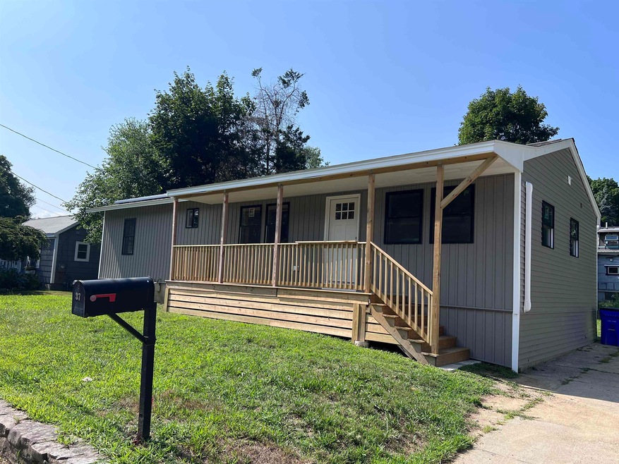 37 Clover St, Exeter, NH 03833 - photo 1