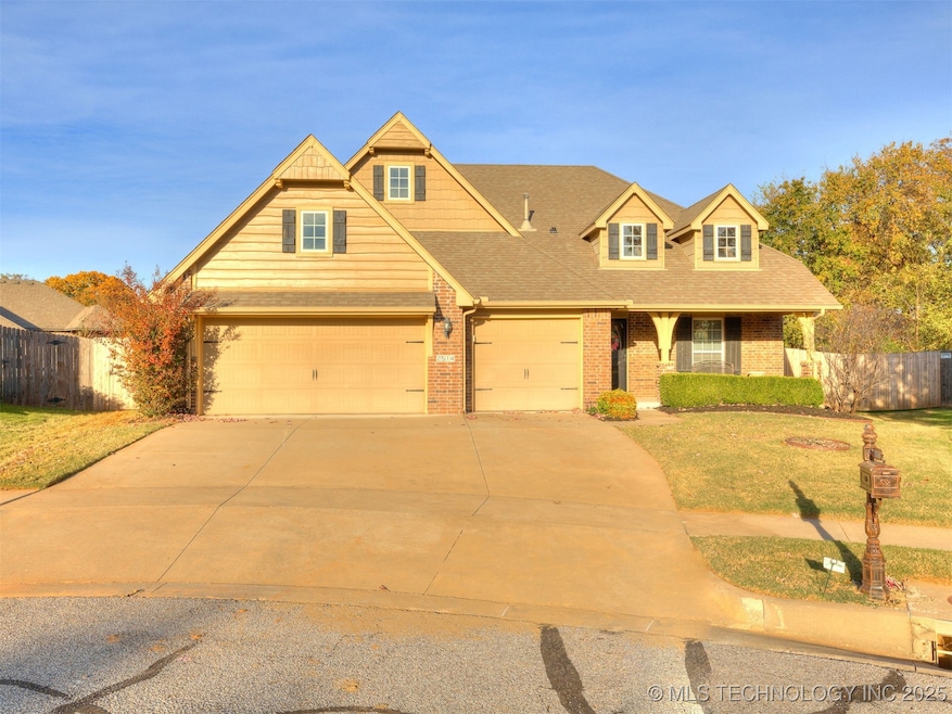 2514 W Van Buren Cir, Broken Arrow, OK 74011 - photo 1