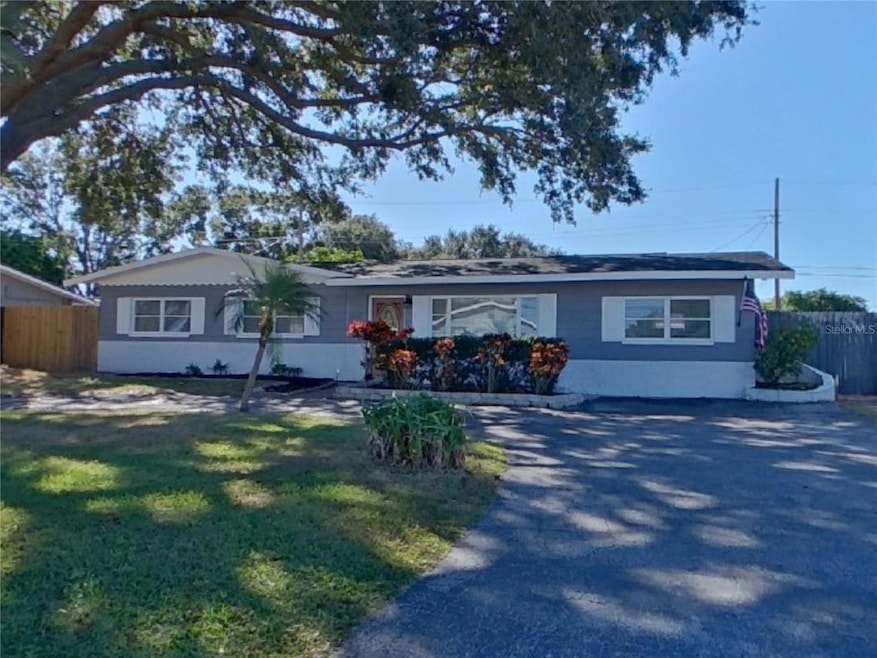 unlisted-address, Saint Petersburg, FL 33710 - photo 1