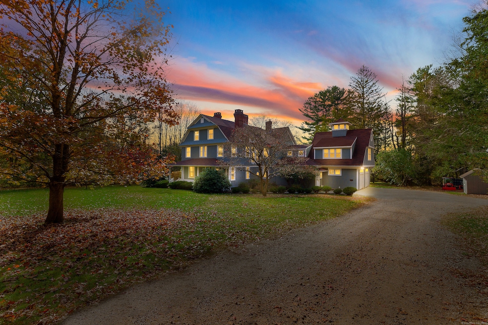 354 Pomfret St, Pomfret Center, CT 06259 - photo 1