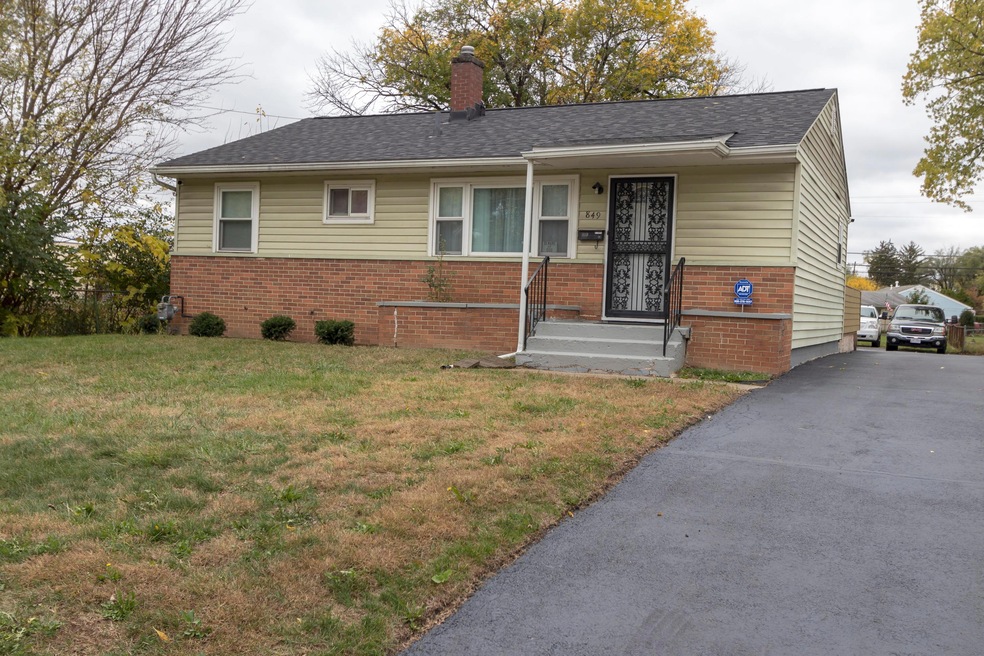 849 Rosemore Ave, Columbus, OH 43213 - photo 1