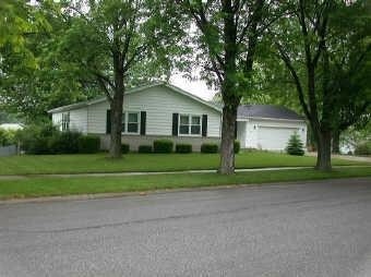 218 Magnolia Dr, Crown Point, IN 46307 - photo 1