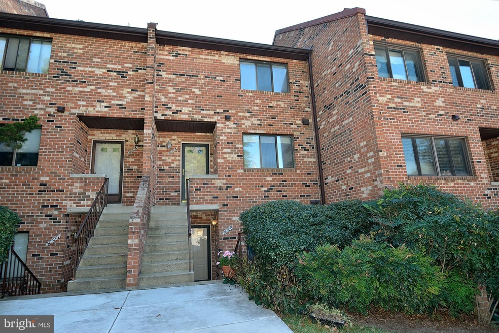 3850A Steppes Ct, Falls Church, VA 22041 - photo 1