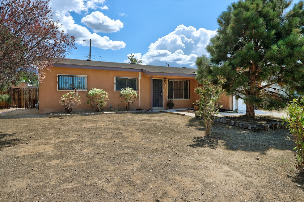 1704 Shirley St NE, Albuquerque, NM 87112 - photo 1