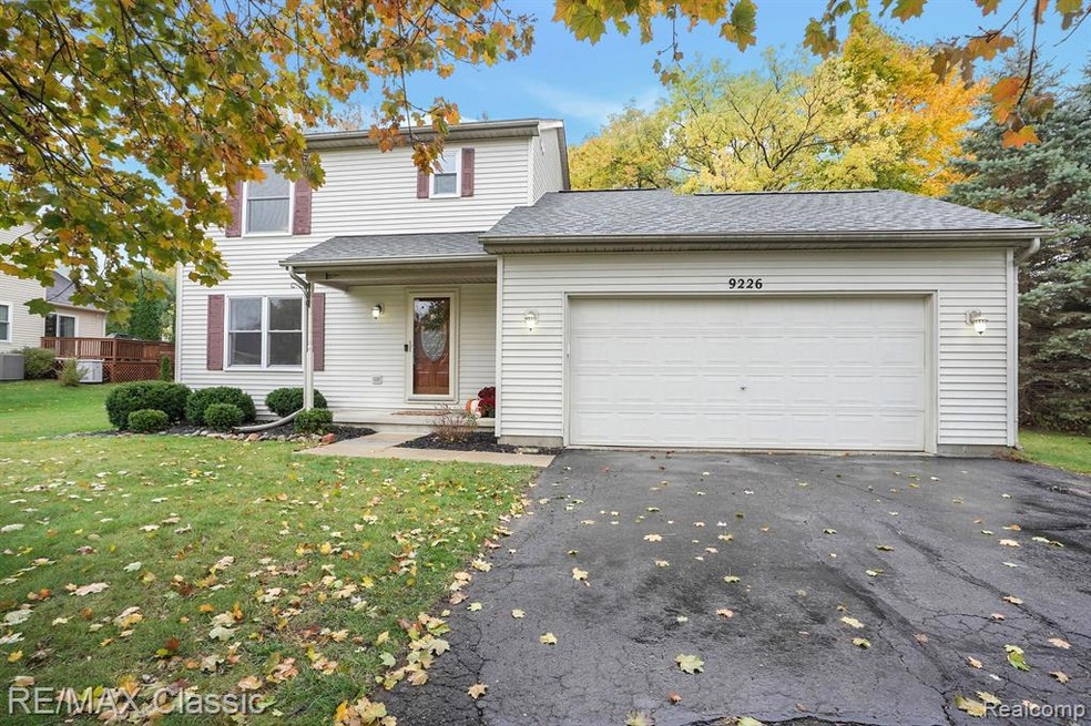 9226 Appleview Court - Hamburg Township