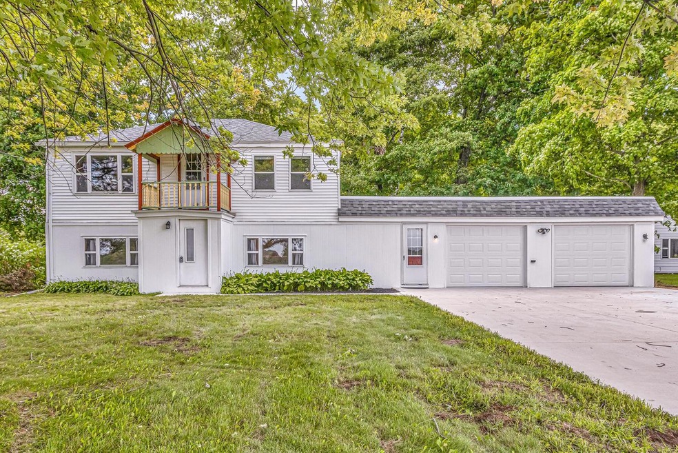 N8089 County E Elkhart Lake 38