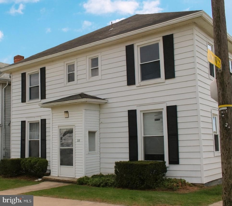 22 Pleasant Ave unit 4 2ND FLOOR, Red Lion, PA 17356 - photo 1