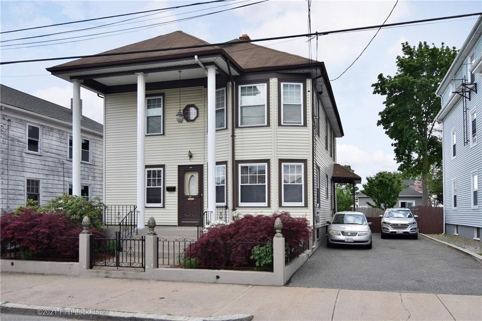 101 Suffolk Ave, Pawtucket, RI 02861 - photo 1