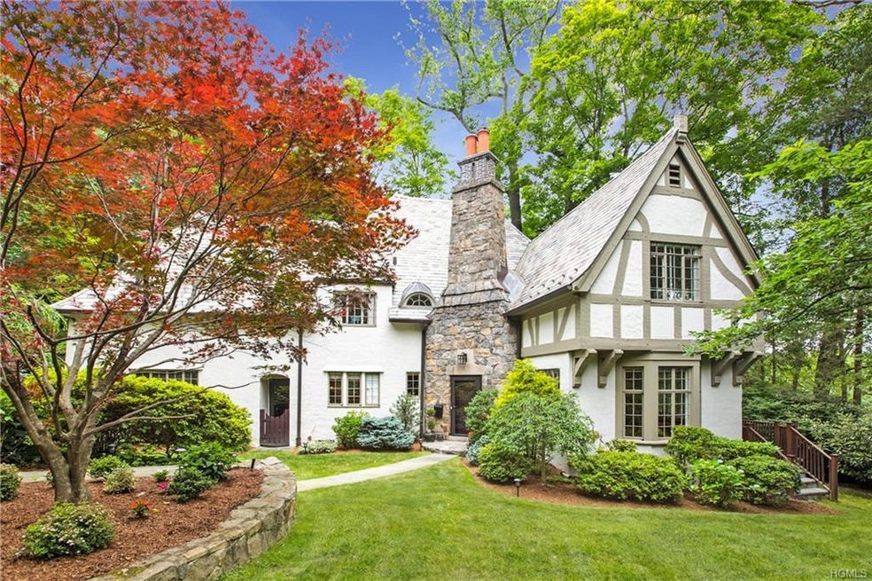 1 Glenwood Rd, Scarsdale, NY 10583 - photo 1