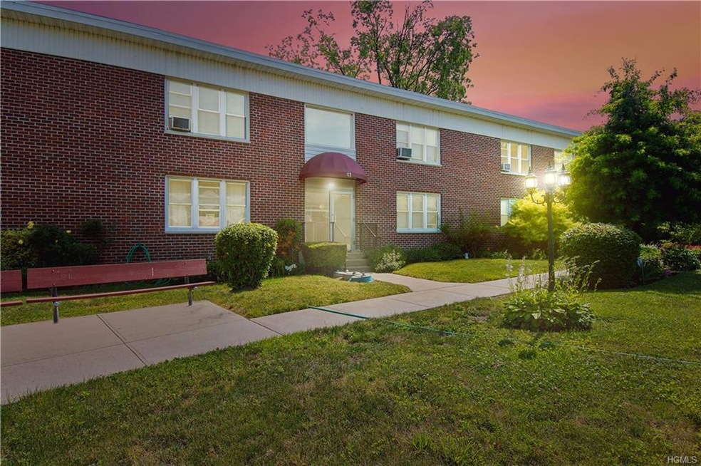 17 Winchester Ave unit 2B, Yonkers, NY 10710 - photo 1