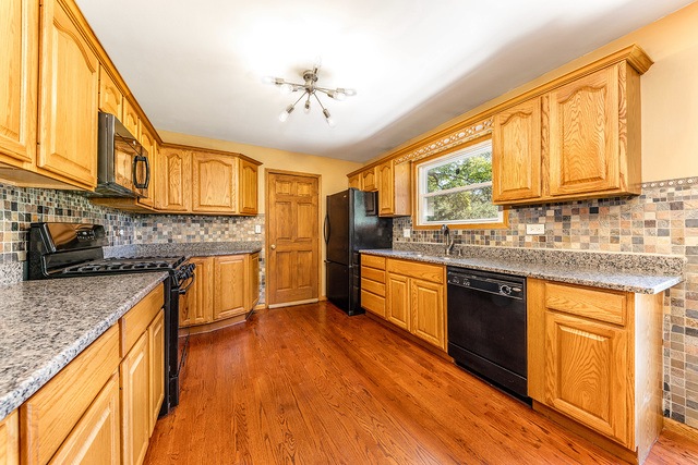 127 Cedarbrook Rd unit 1, Naperville, IL 60565 - photo 1