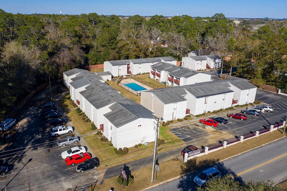 404 7th Ave SW, Moultrie, GA 31768 - photo 1