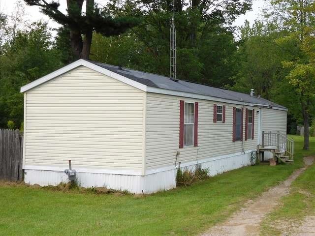 1359 Estey Rd, Beaverton, MI 48612 - photo 1