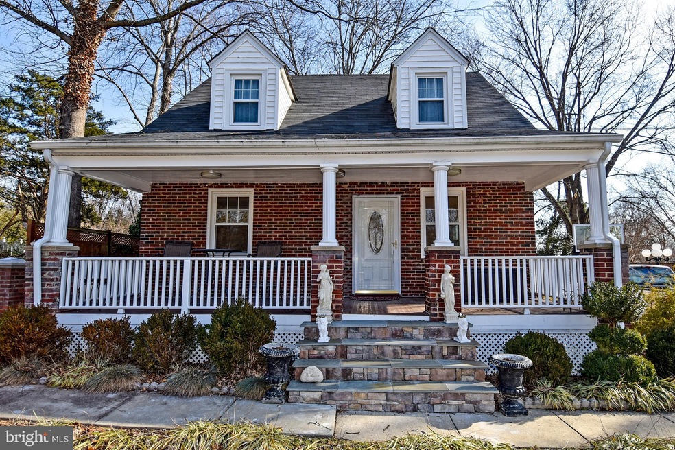 7117 Harrison Ln, Alexandria, VA 22306 - photo 1