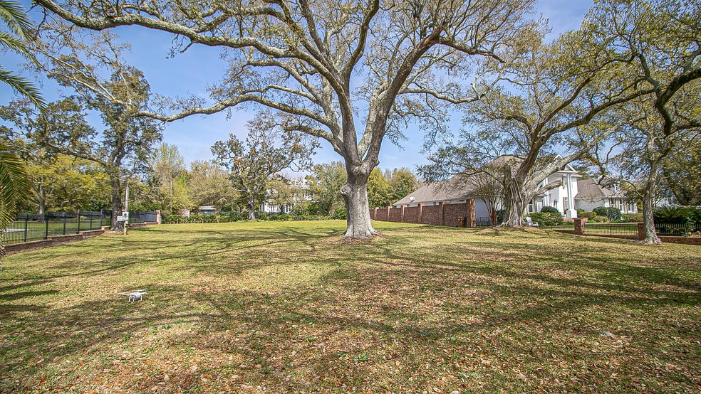 1021 Beach Blvd-109