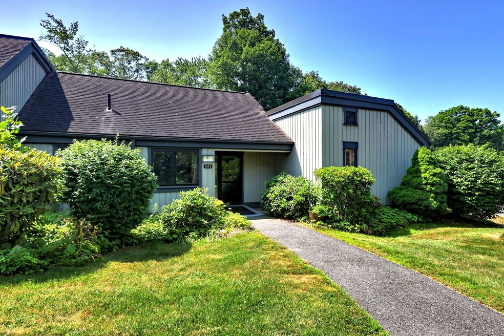 933 Heritage Village unit B, Southbury, CT 06488 - photo 1
