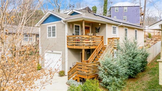 Updated W. Avl home walkable to river, greenway, Carrier Park, River Arts District