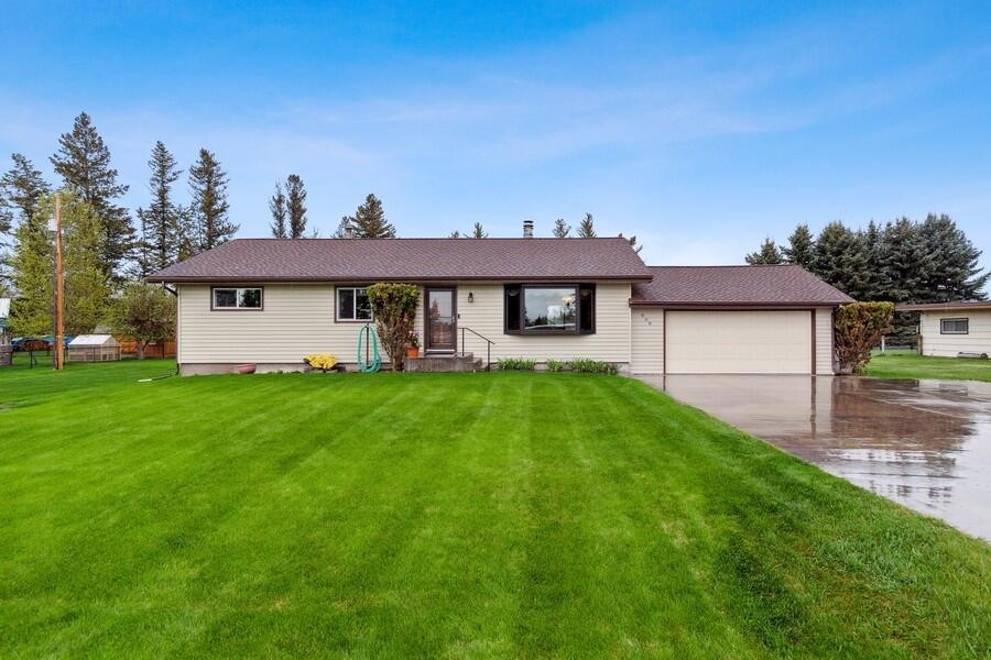 808 Greenridge Dr, Kalispell, MT 59901 - photo 1