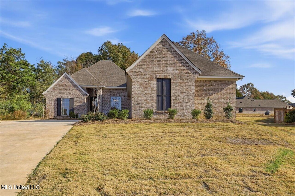 01-221 Jasmine Cove Circle