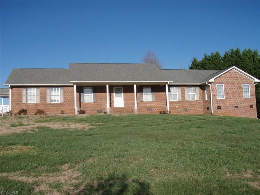 3049 Spoons Chapel Rd, Asheboro, NC 27205 - photo 1