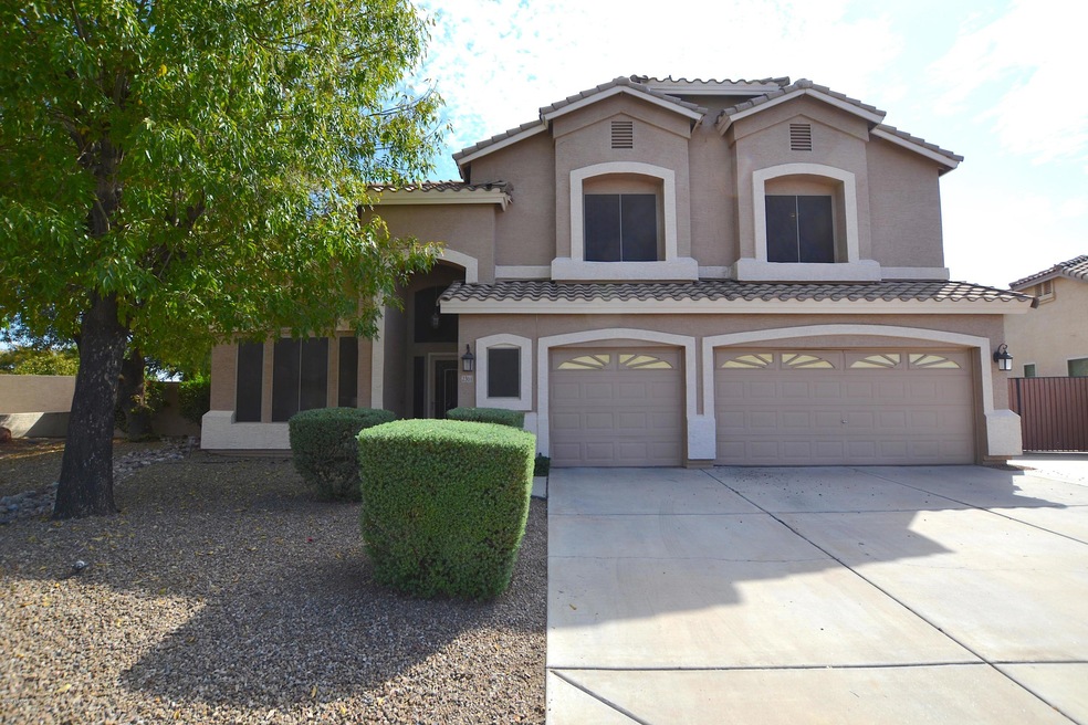 2361 E Robin Ln, Gilbert, AZ 85296 - photo 1