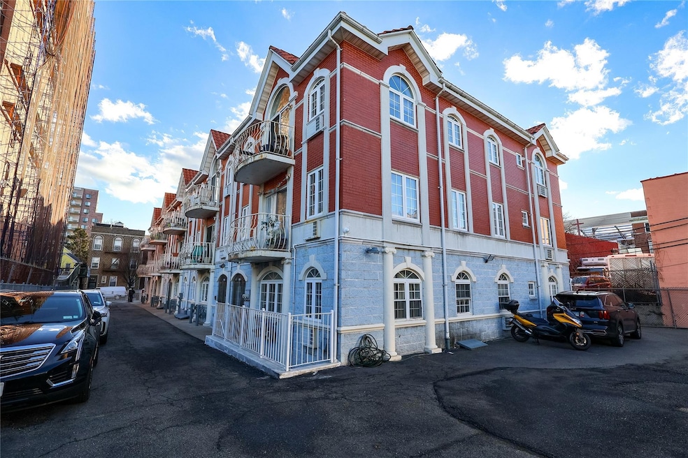 58-11 43rd Ave unit 1A, Woodside, NY 11377 - photo 1